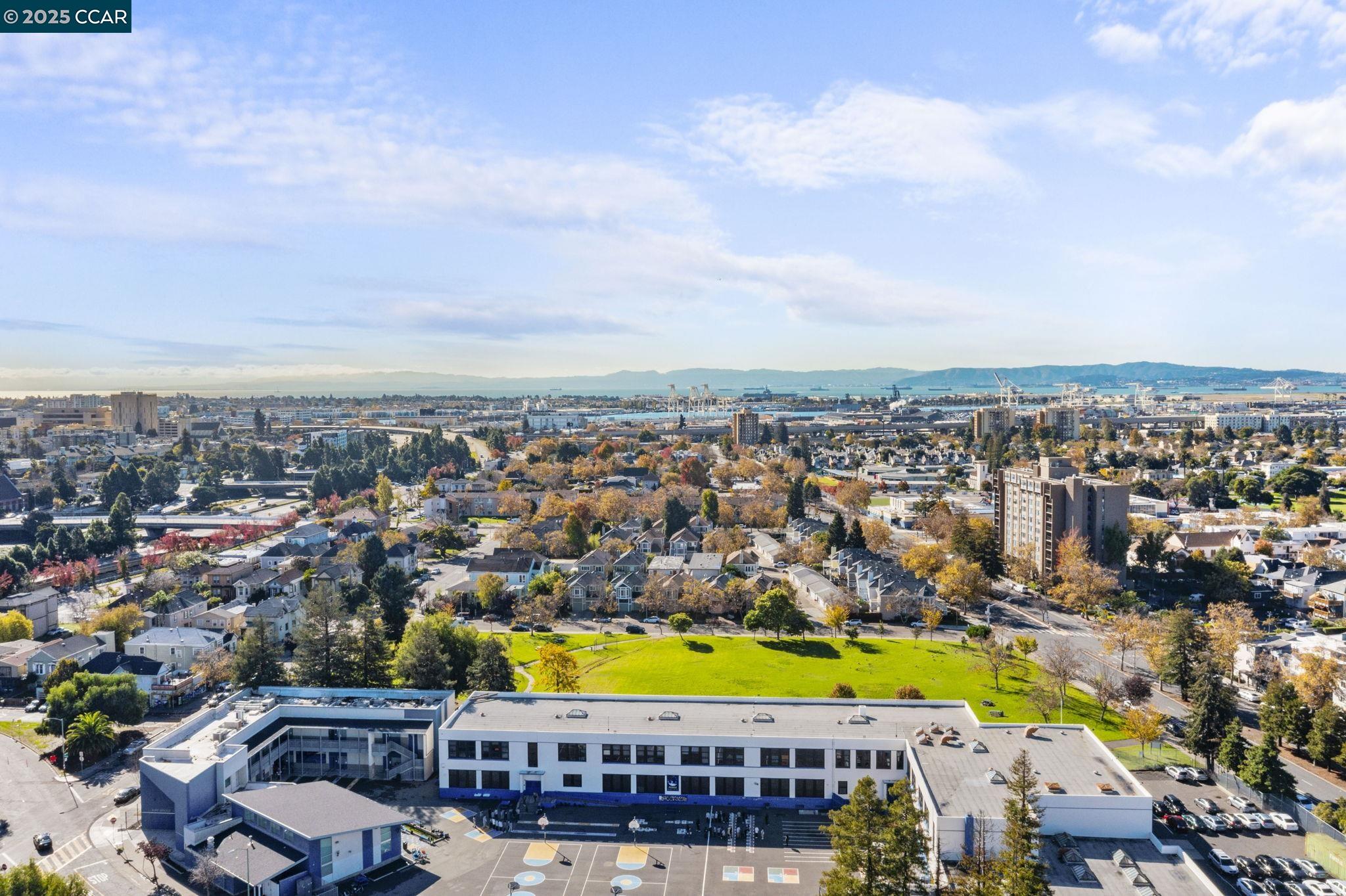 814 20th Street Oakland, CA 94607 - Photo 14 of 27 an aerial view of residential building and lake