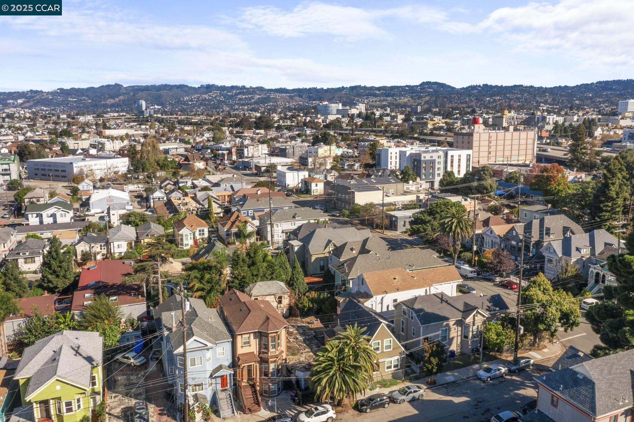 814 20th Street Oakland, CA 94607 - Photo 6 of 27