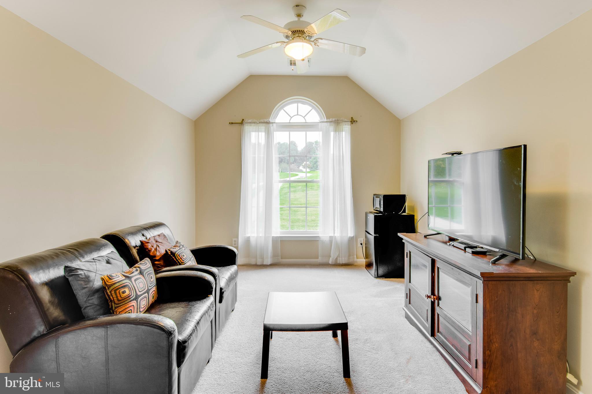 8640 Willow Run Road Windsor Mill, MD 21244 - Photo 20 of 37 Sitting Room or Office