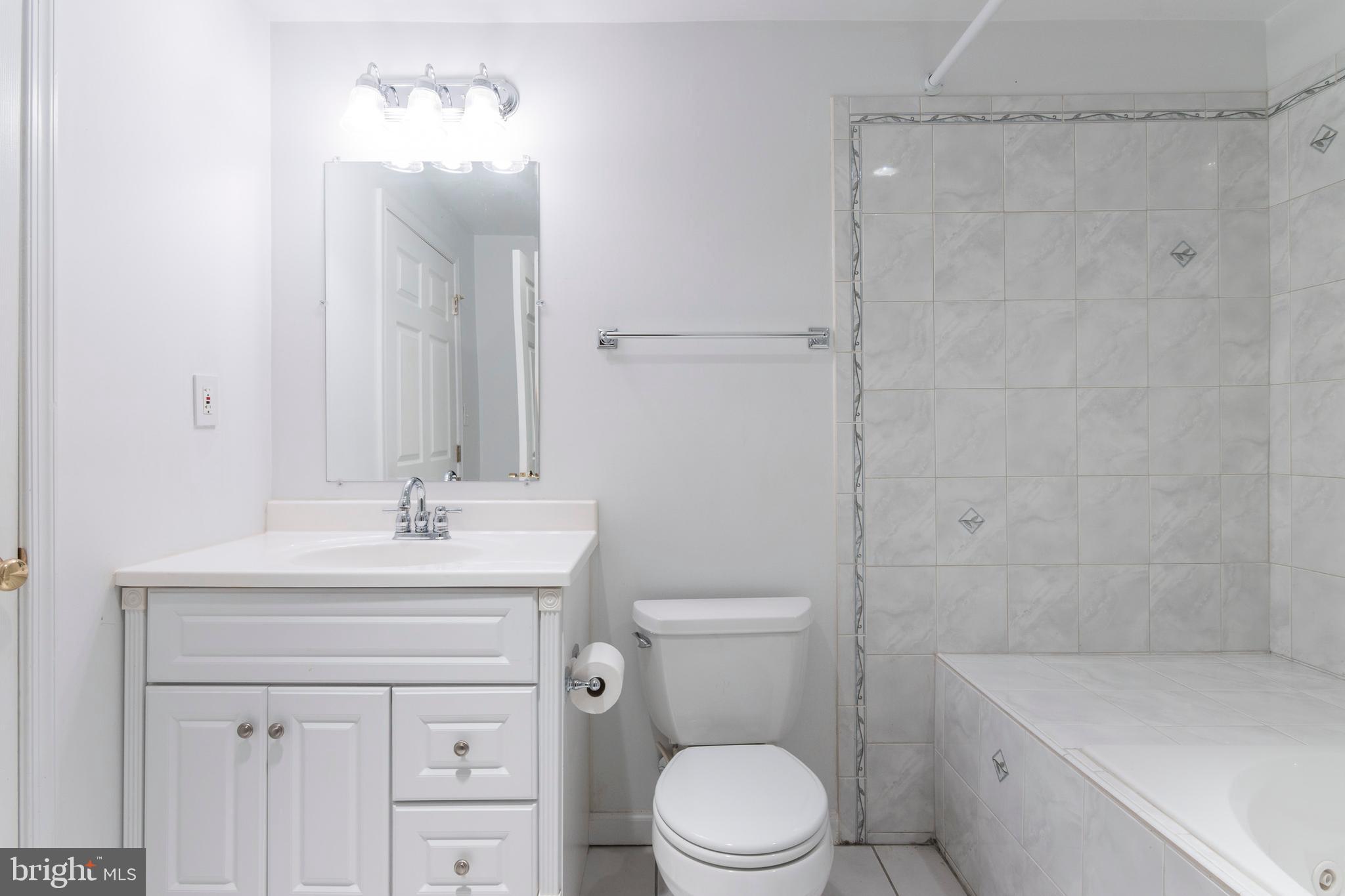 8640 Willow Run Road Windsor Mill, MD 21244 - Photo 28 of 37 Full Bath