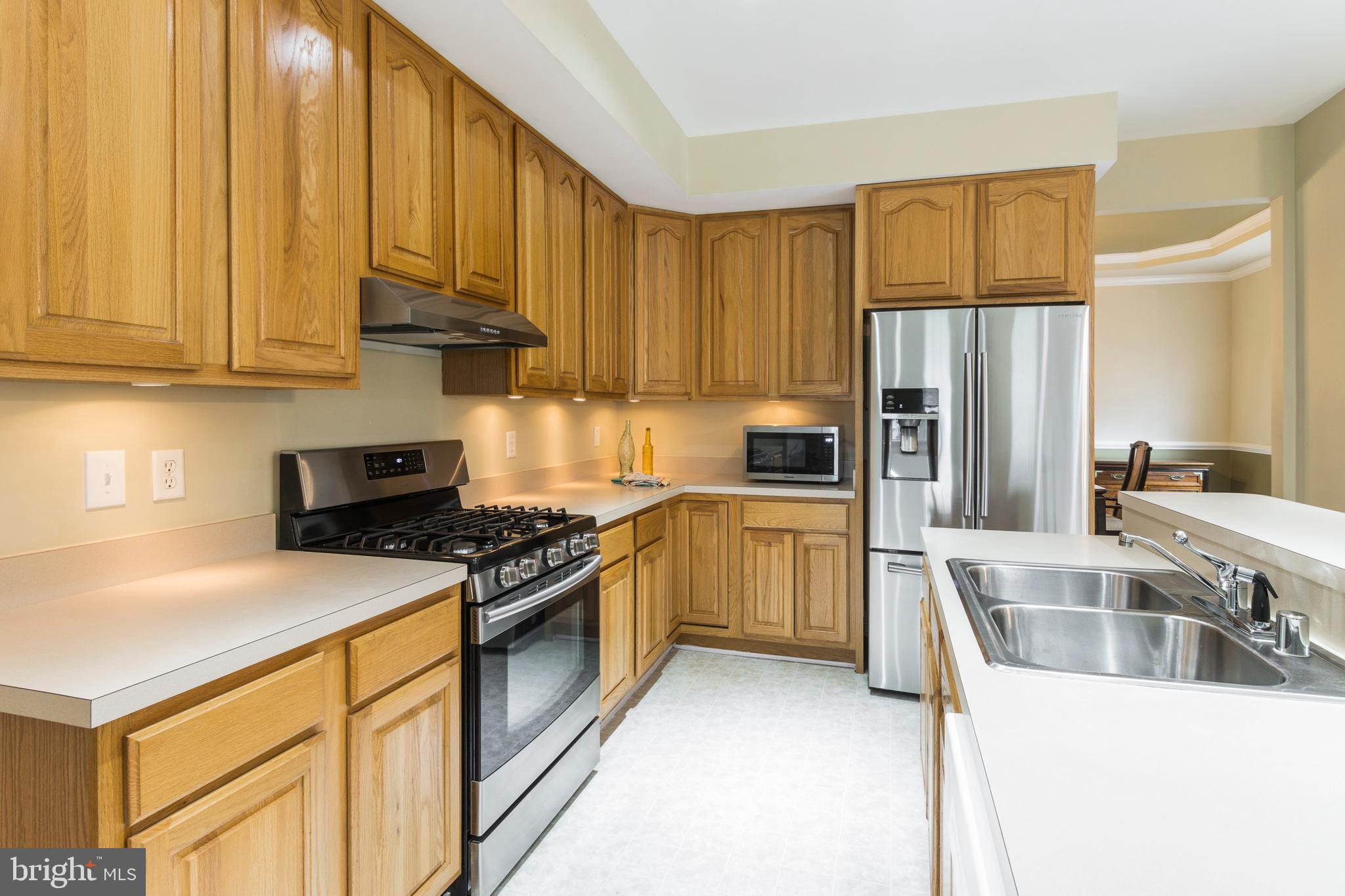 8640 Willow Run Road Windsor Mill, MD 21244 - Photo 5 of 37 Expansive Kitchen with Breakfast Room