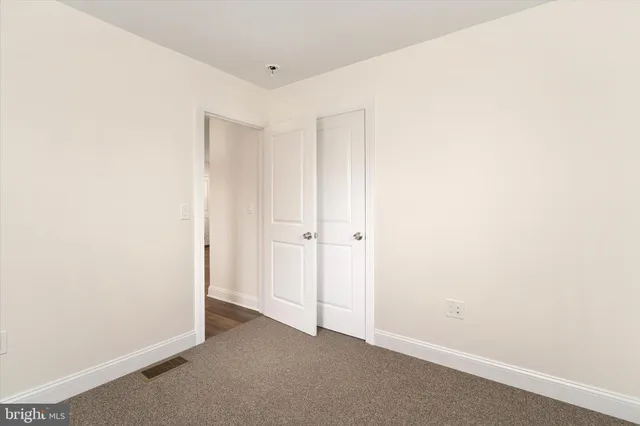 $1,800 | 656 Schiller Avenue, Hamilton, NJ 08610