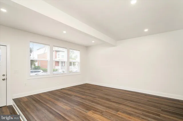 $1,800 | 656 Schiller Avenue, Hamilton, NJ 08610