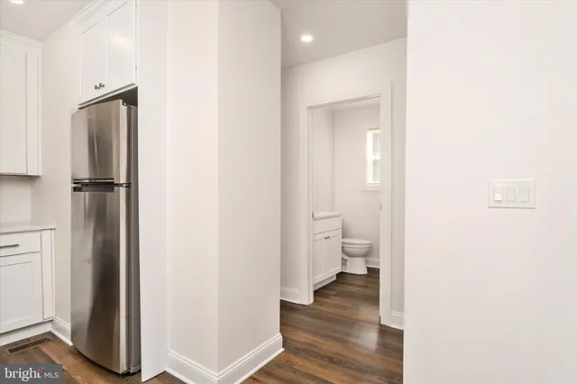 $1,800 | 656 Schiller Avenue, Hamilton, NJ 08610