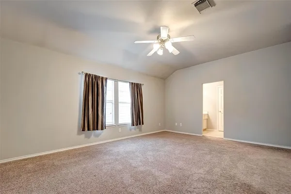 $2,000 | 1718 Redwing Cove Drive, Houston, TX 77009