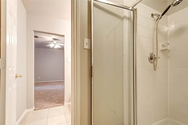 $2,000 | 1718 Redwing Cove Drive, Houston, TX 77009
