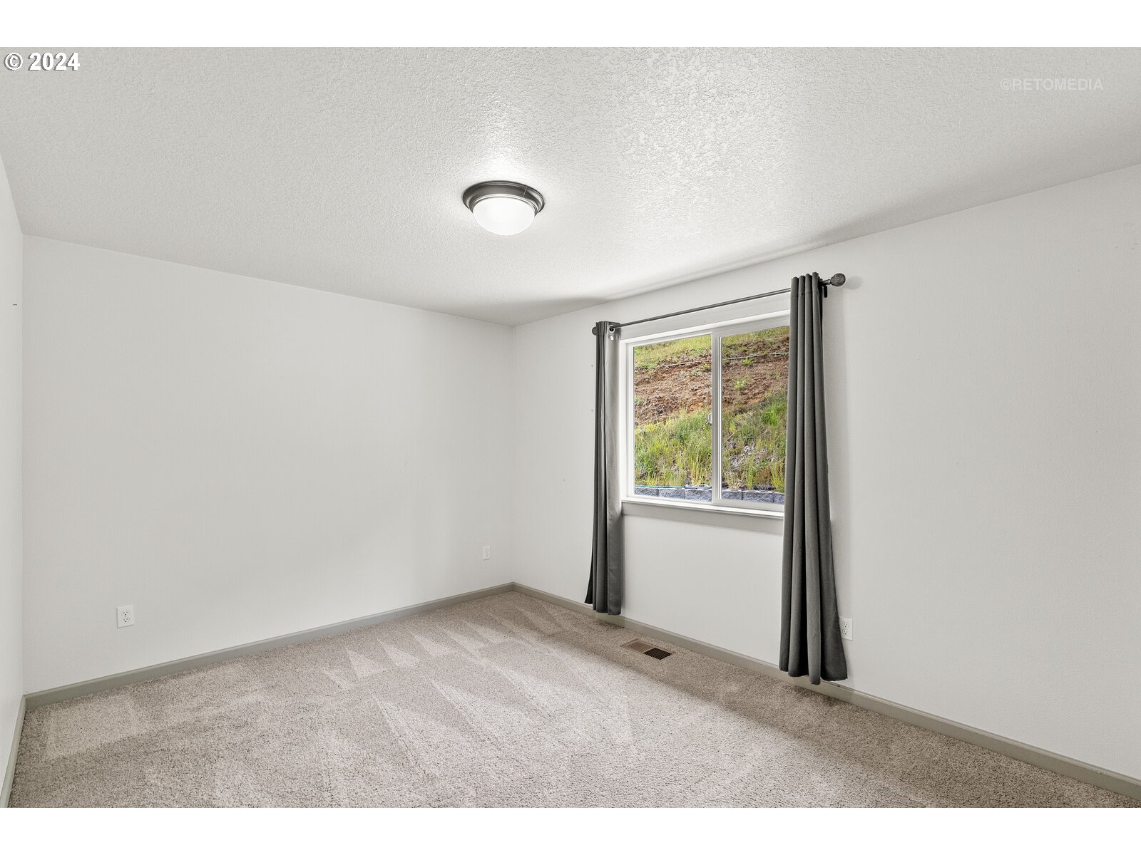 28989 Northwest Williams Canyon Road Gaston, OR 97119 - Photo 22 of 40 Gallery Image 22