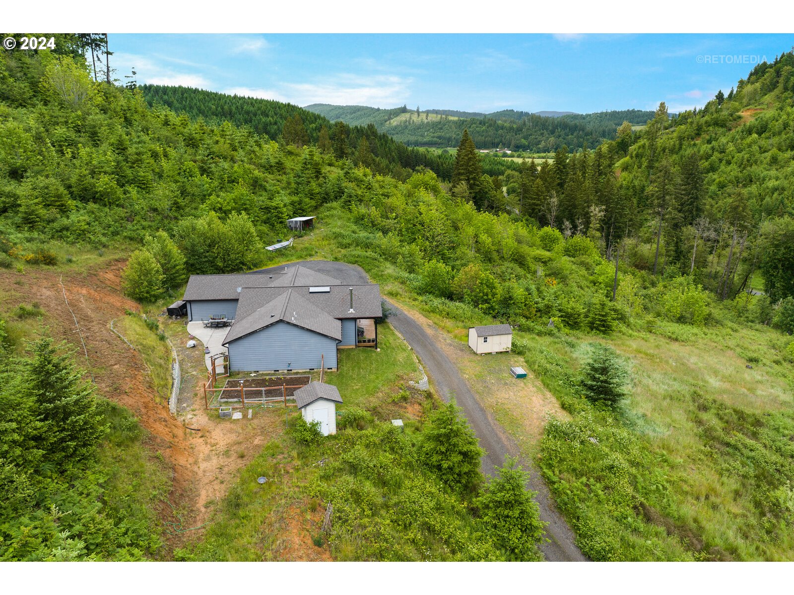 28989 Northwest Williams Canyon Road Gaston, OR 97119 - Photo 36 of 40 Gallery Image 36