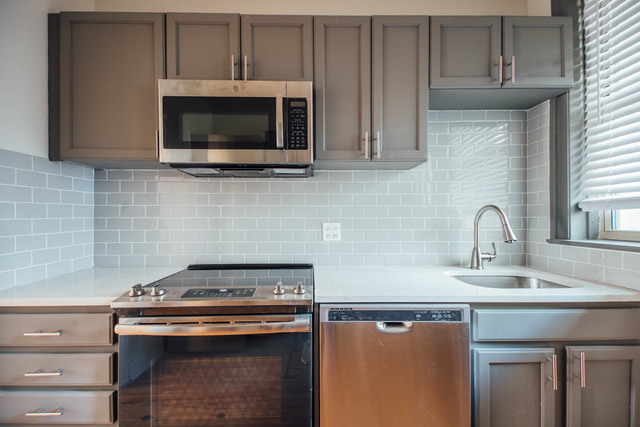 4334 North Hermitage Avenue, Unit E2 Chicago, IL 60613 - Photo 9 of 30