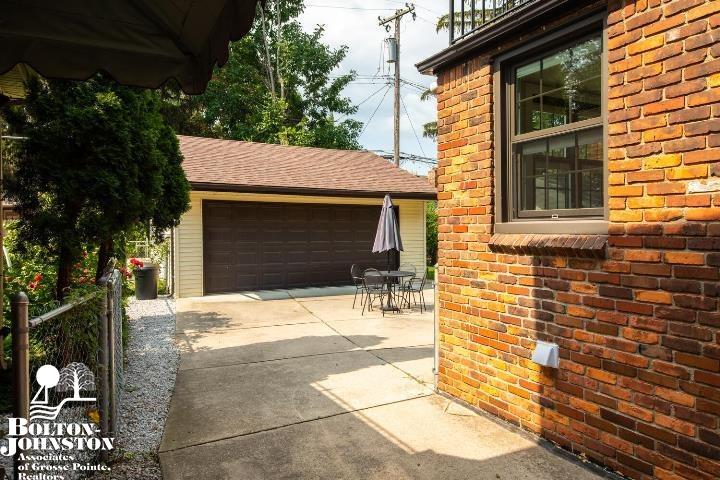 311 Merriweather Road Grosse Pointe Farms, MI 48236 - Photo 40 of 49
