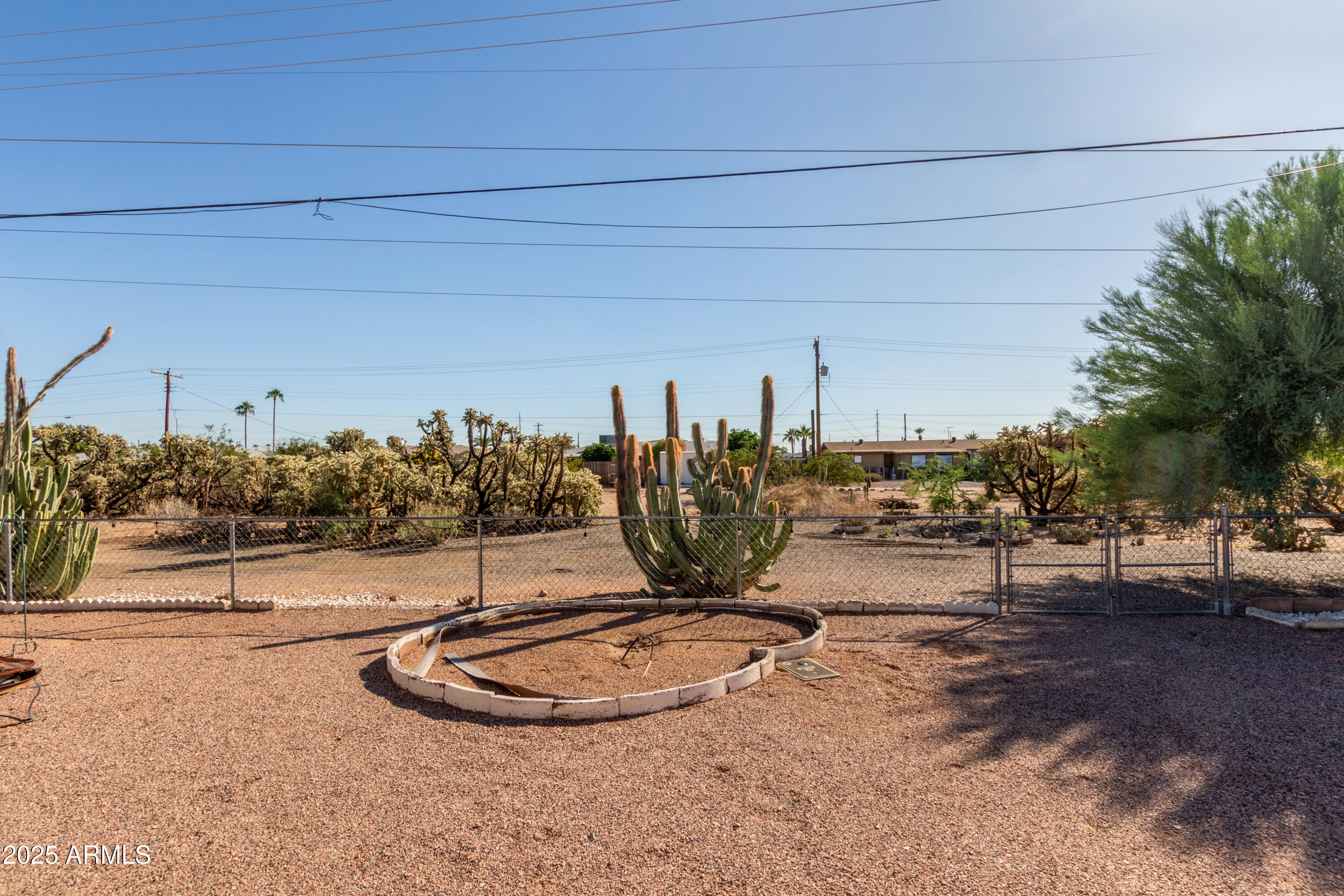 5533 East Decatur Street Mesa, AZ 85205 - Photo 28 of 29 a view of a gym with equipment