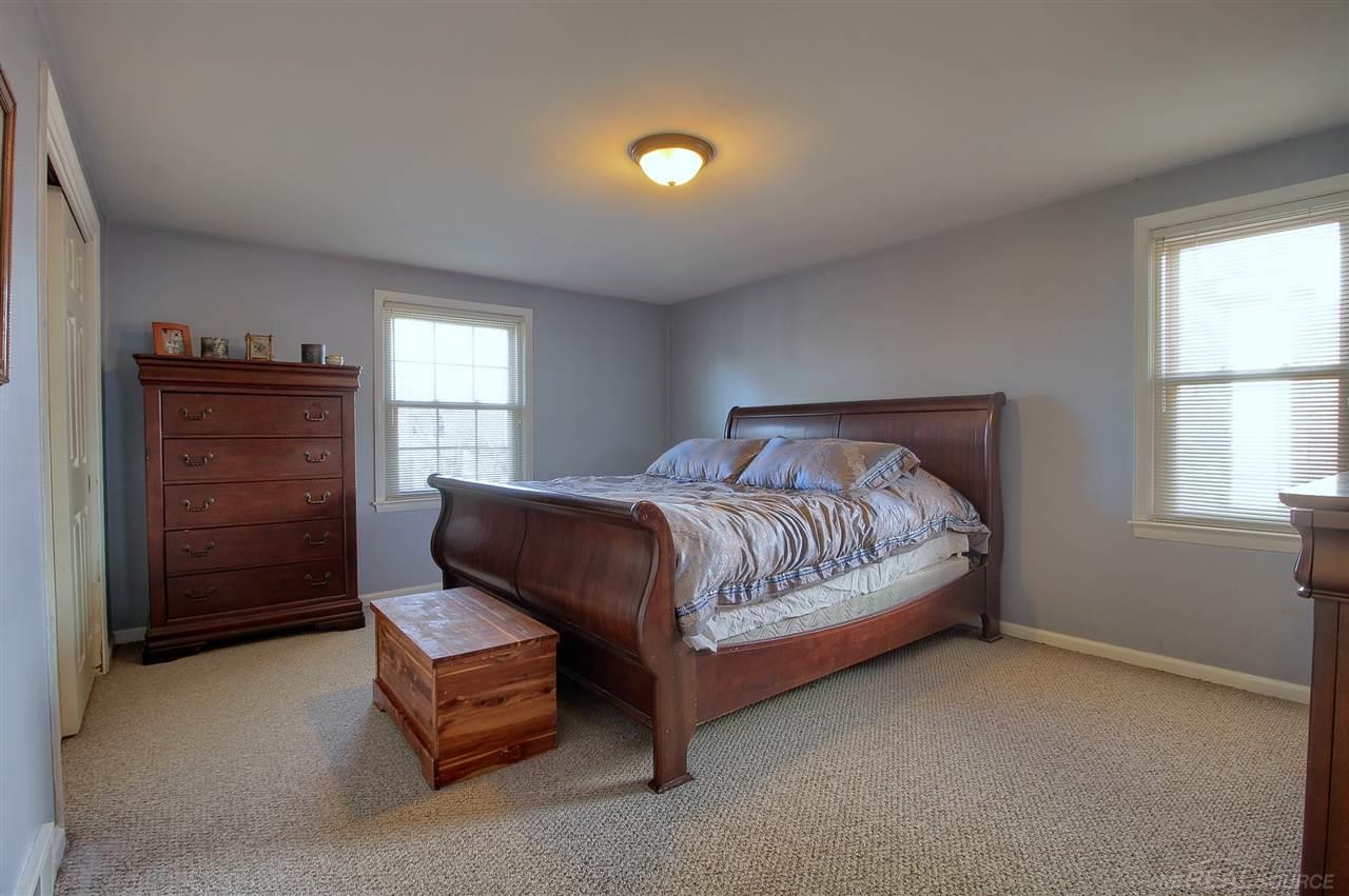 1990 Littlestone Road Grosse Pointe Woods, MI 48236 - Photo 17 of 32