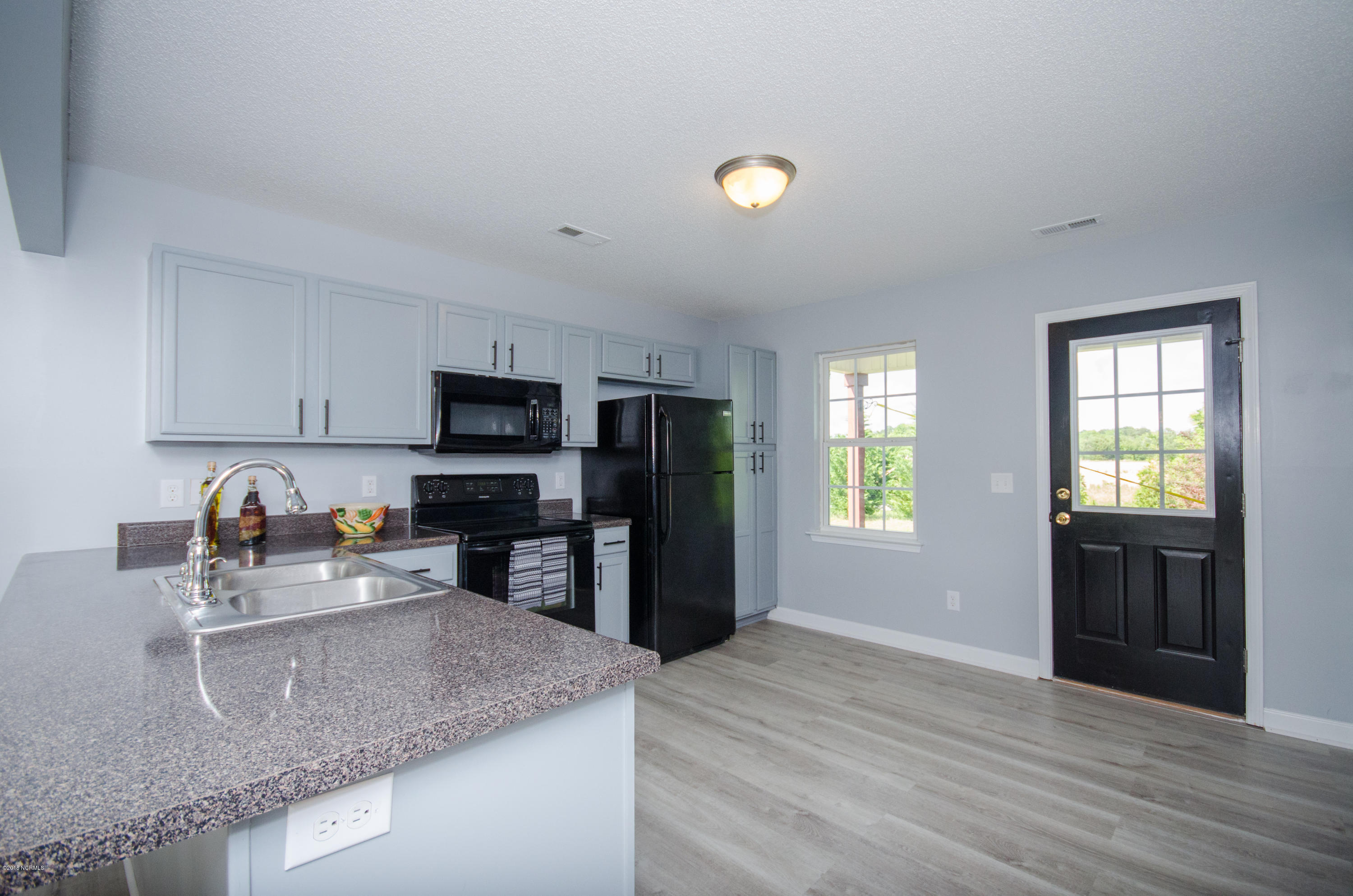 205 Lanieve Court, Unit 1 Hubert, NC 28539 - Photo 7 of 20 20180525-DSC_0156