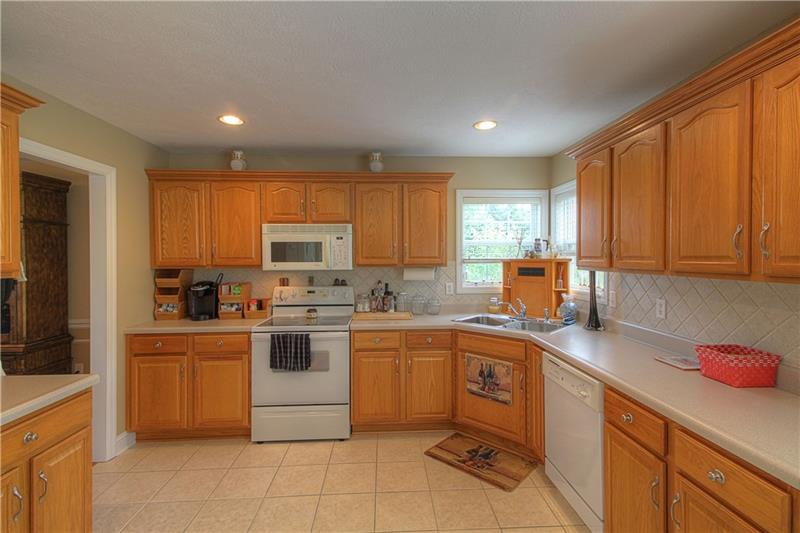 108 Chestnut Ridge Drive Beaver Falls, PA 15010 - Photo 4 of 25 Gallery Image 4