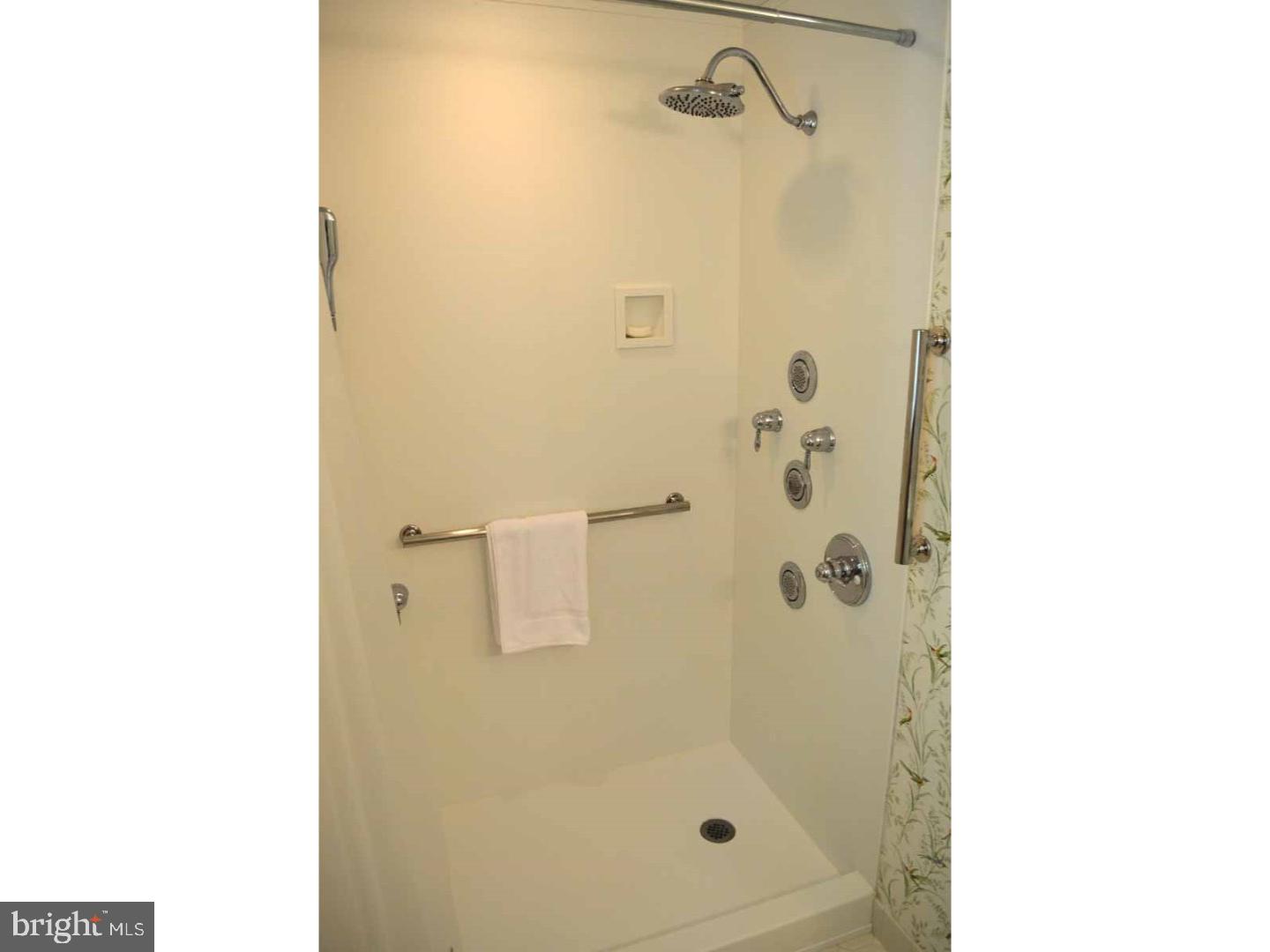 416 Riverview Road Swarthmore, PA 19081 - Photo 16 of 25 Master Bathroom