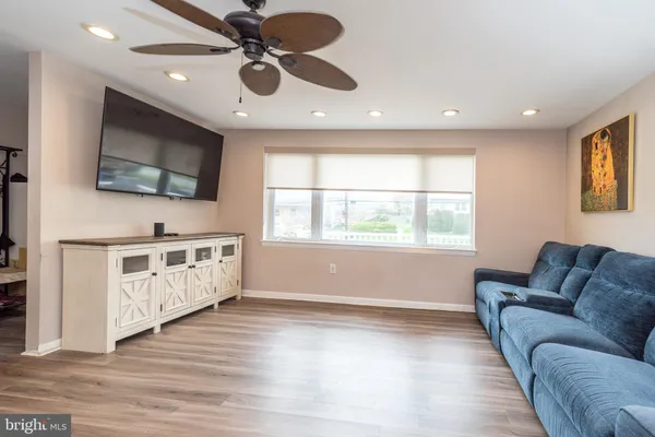 $579,900 | 1223 Boone Avenue, Abington, PA 19001