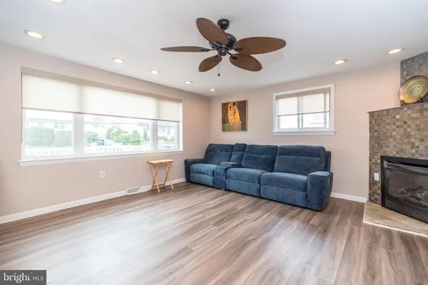 $579,900 | 1223 Boone Avenue, Abington, PA 19001