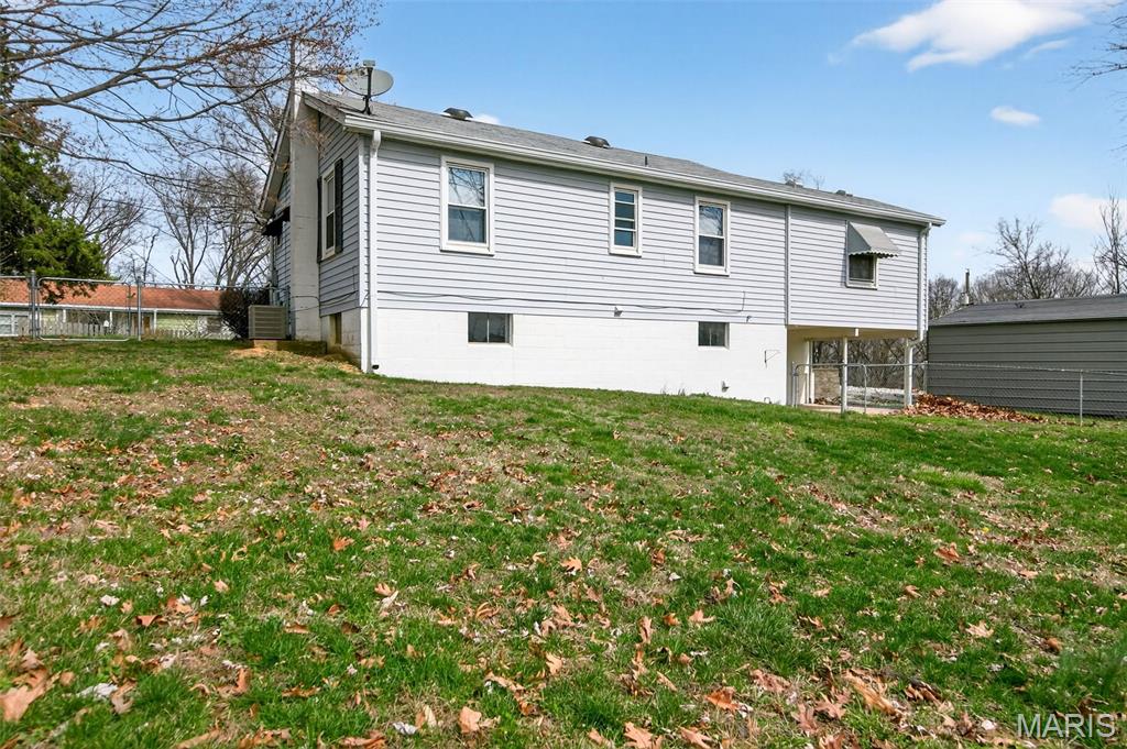 5208 Roberta Drive High Ridge, MO 63049 - Photo 18 of 20