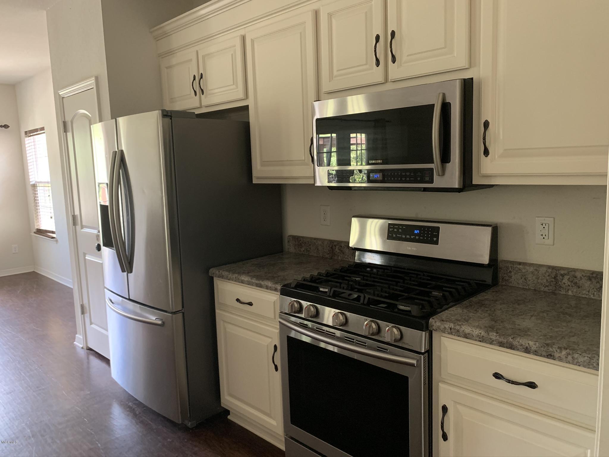 272 Roy Oneal Road Perkinston, MS 39573 - Photo 3 of 18 IMG_1627