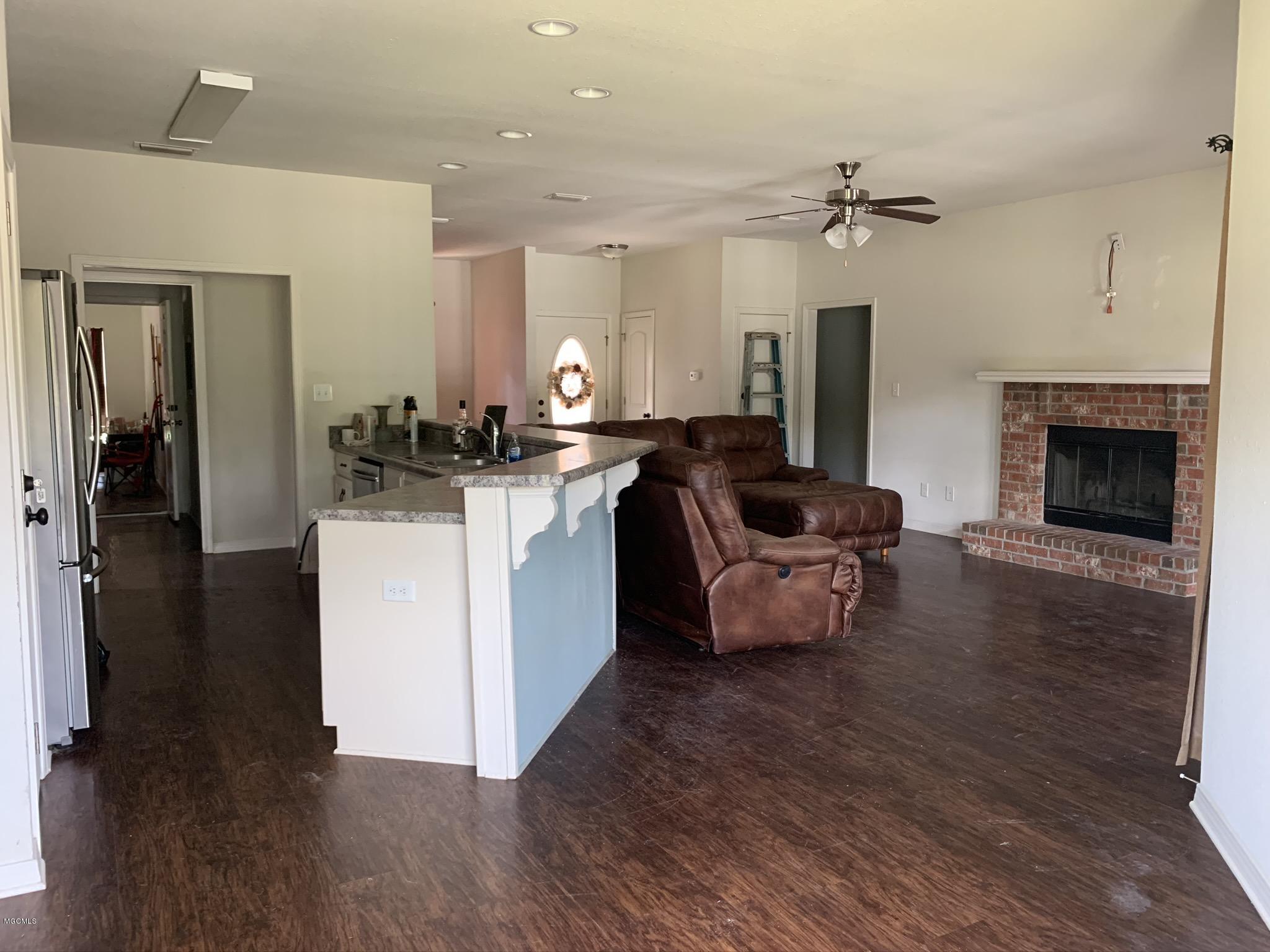 272 Roy Oneal Road Perkinston, MS 39573 - Photo 6 of 18 IMG_1623