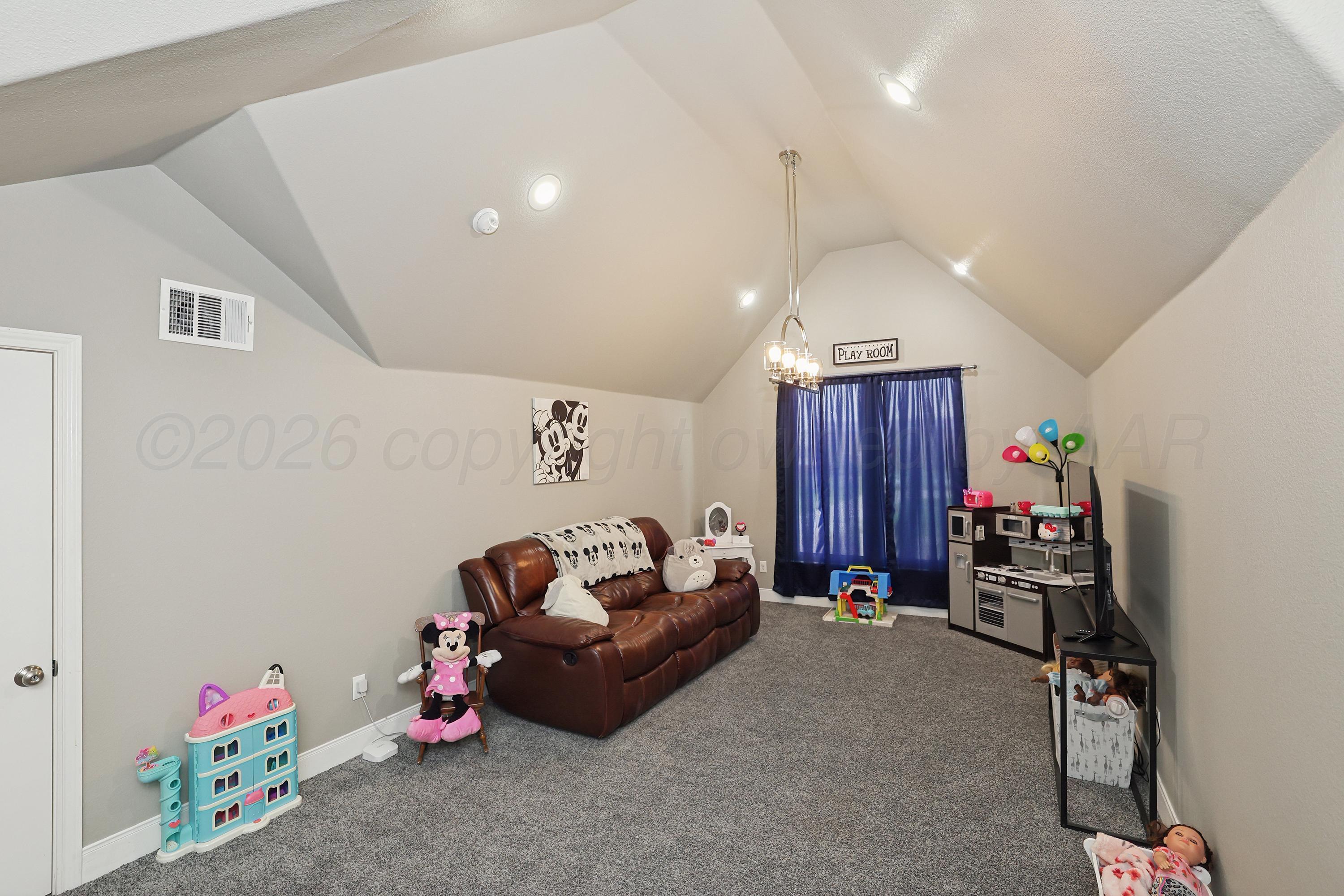 9525 Hey Jude Lane Amarillo, TX 79119 - Photo 23 of 37 30-Upstairs Bedroom Play Room