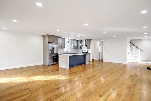 $699,900 | 29 Graves Avenue, North Smithfield, RI 02896