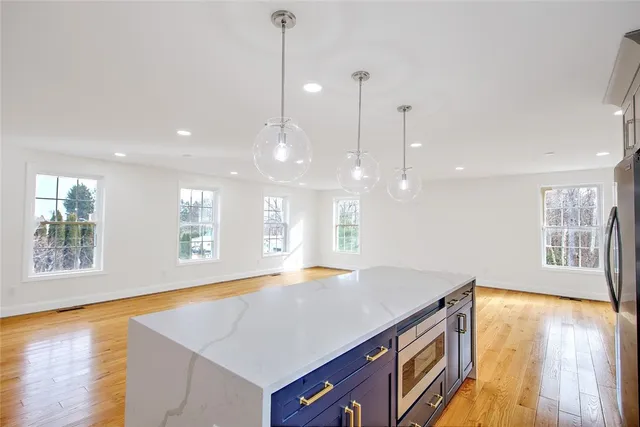 $699,900 | 29 Graves Avenue, North Smithfield, RI 02896