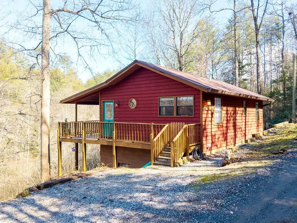 $279,800 | 608 Hilltop Road, Murphy, NC 28906