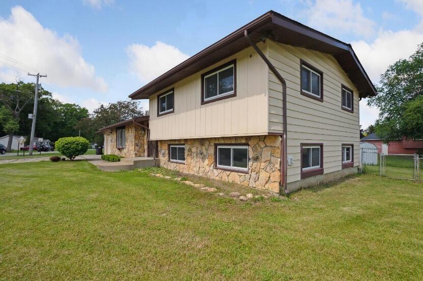 5871 Squires Road Jackson, MI 49201 - Photo 3 of 45 Squires 3
