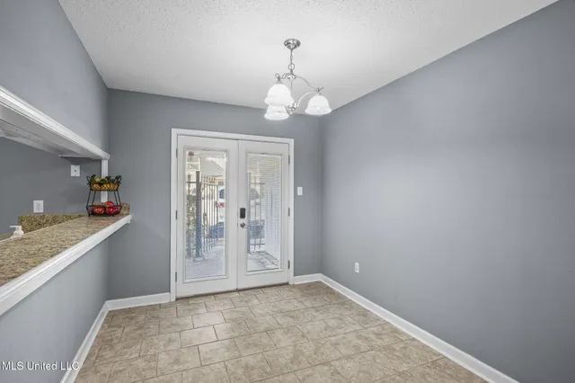 $265,000 | 550 Post Road, Unit 121, Ridgeland, MS 39157