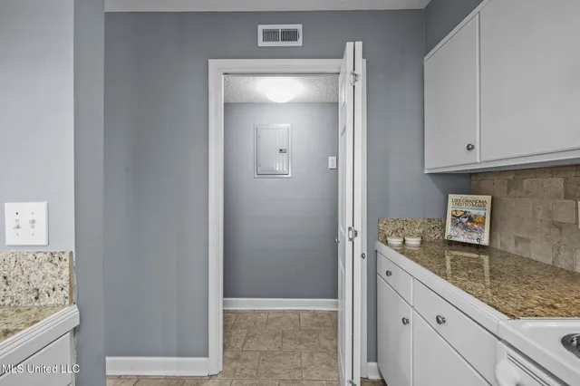 $265,000 | 550 Post Road, Unit 121, Ridgeland, MS 39157