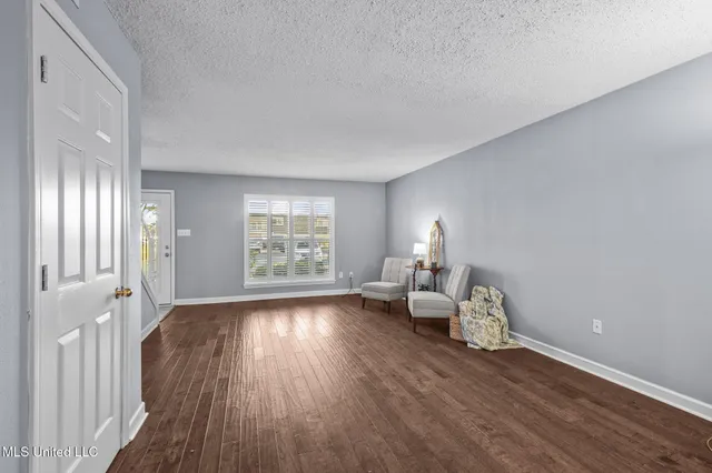 $265,000 | 550 Post Road, Unit 121, Ridgeland, MS 39157