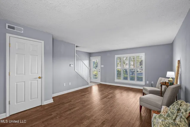 $265,000 | 550 Post Road, Unit 121, Ridgeland, MS 39157