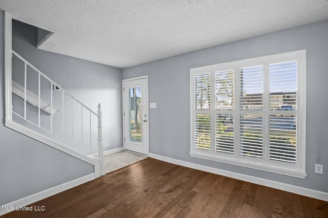 $265,000 | 550 Post Road, Unit 121, Ridgeland, MS 39157