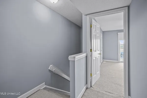 $265,000 | 550 Post Road, Unit 121, Ridgeland, MS 39157