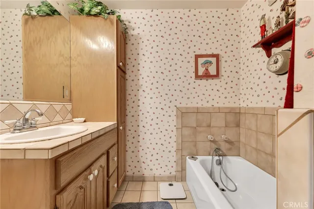 $1,100,000 | 9950 Delco Avenue, Chatsworth, CA 91311