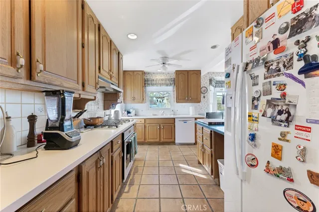 $1,100,000 | 9950 Delco Avenue, Chatsworth, CA 91311