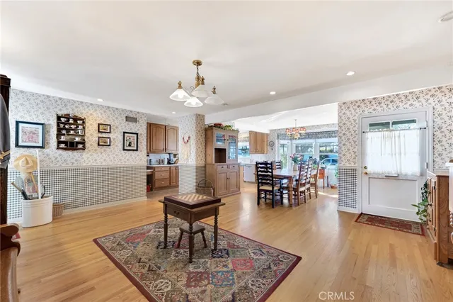 $1,100,000 | 9950 Delco Avenue, Chatsworth, CA 91311