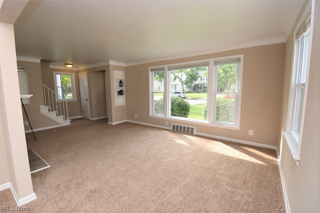 3819 Freemont Road South Euclid, OH 44121 - Photo 5 of 34