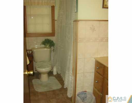 42 Rutgers Avenue Colonia, NJ 07067 - Photo 3 of 8 Gallery Image 3