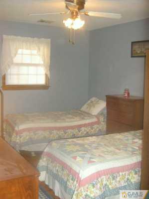 42 Rutgers Avenue Colonia, NJ 07067 - Photo 5 of 8 Gallery Image 5