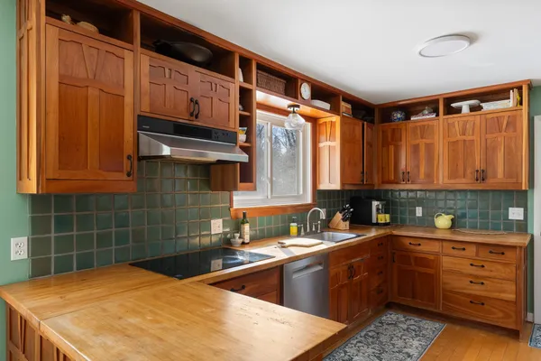 $755,000 | 45 Crescent Road, Burlington, VT 05401