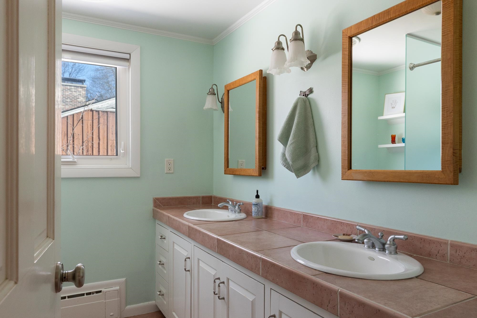 45 Crescent Road Burlington, VT 05401 - Photo 37 of 52