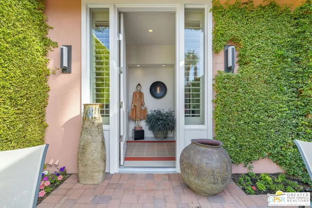$1,650,000 | 46920 Amir Drive, Palm Desert, CA 92260
