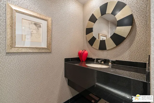 $1,650,000 | 46920 Amir Drive, Palm Desert, CA 92260