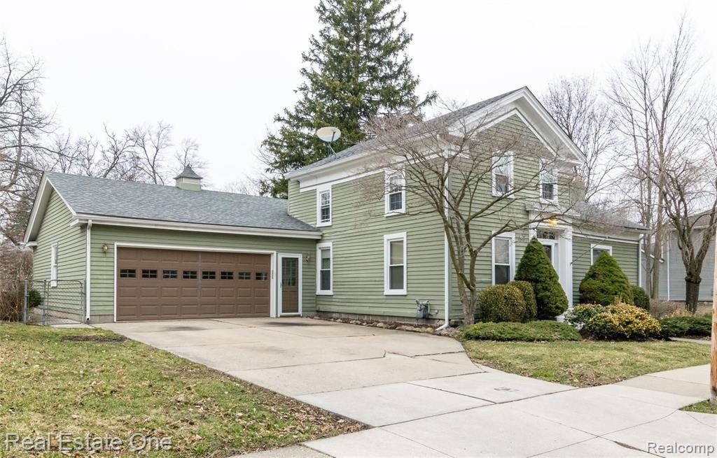 138 Benjamin Street Romeo, MI 48065 - Photo 2 of 26