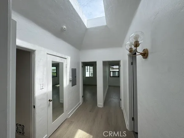 $5,995 | 130 South Harper Avenue, Los Angeles, CA 90048