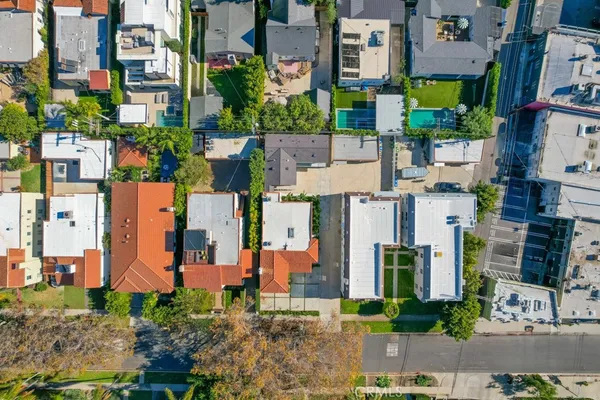 $5,995 | 130 South Harper Avenue, Los Angeles, CA 90048