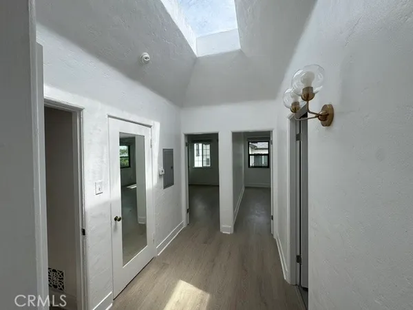 $5,995 | 130 South Harper Avenue, Los Angeles, CA 90048