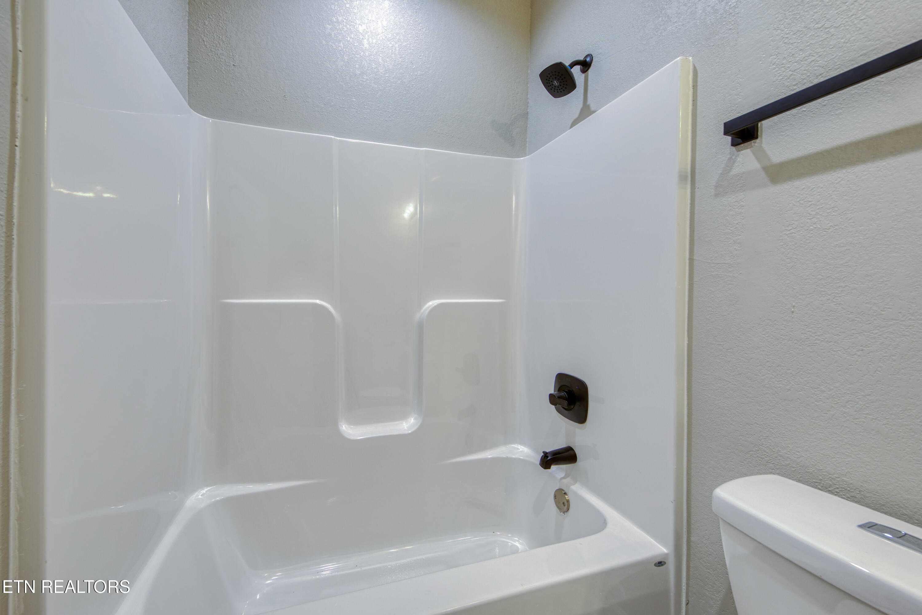 1854 Chapel Road Sevierville, TN 37876 - Photo 13 of 42 0H3A1063_18